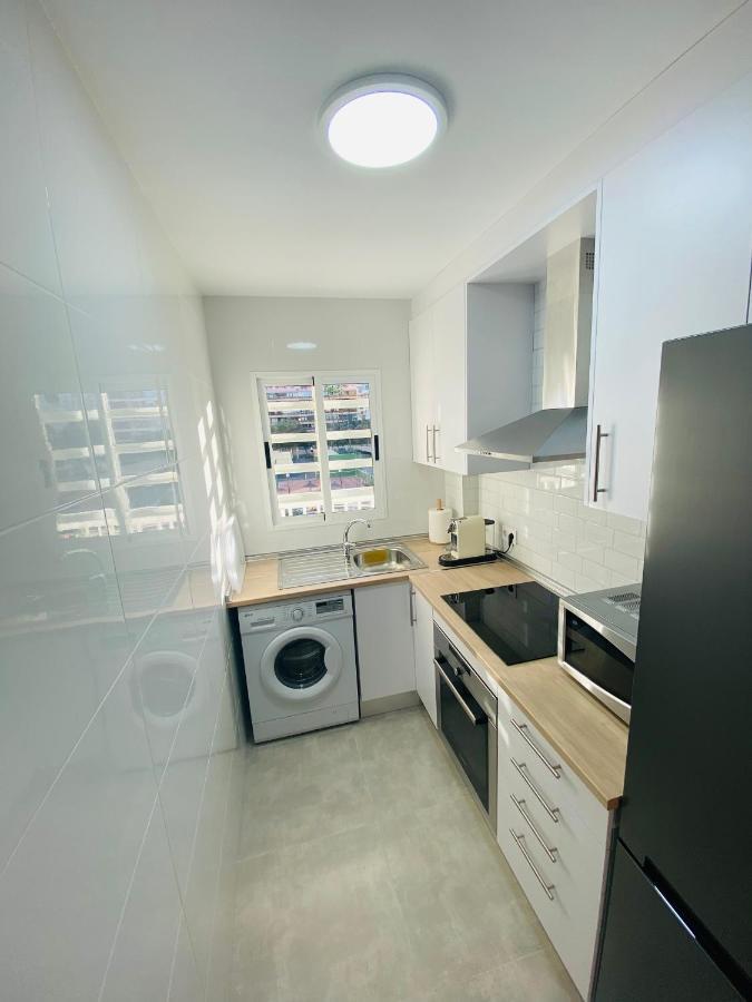 Amplio Apartamento Con Vistas Al Mar, Parking Y Wifi Alicante Exterior photo